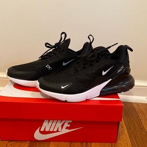 Nike Air Max 270 - big kids 6Y